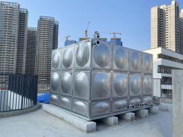 汕头悦江府项目4台不锈钢水箱安装完成！